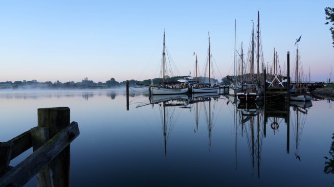 19 Heike Greggersen - Blaue Stunde am Yachthafen